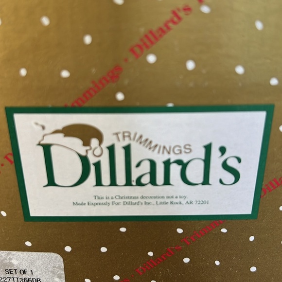 Dillard’s Trim a Tree Collection - Picture 9 of 9